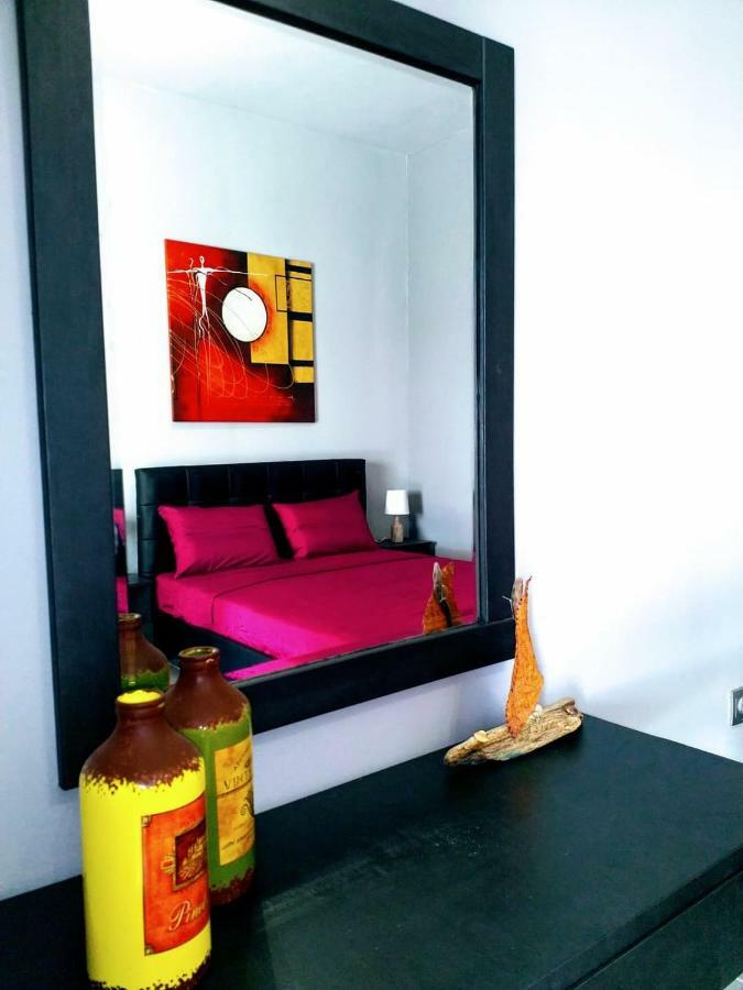 New Seafront Studio Guest House Анависос Екстериор снимка