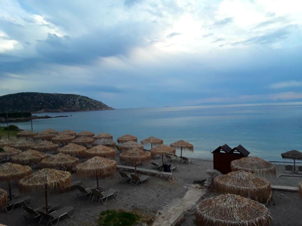 New Seafront Studio Guest House Анависос Екстериор снимка