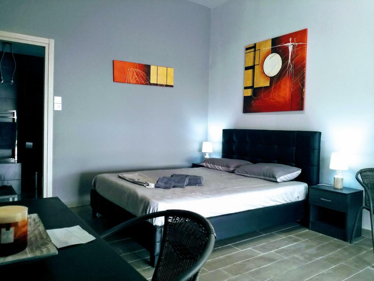 New Seafront Studio Guest House Анависос Стая снимка